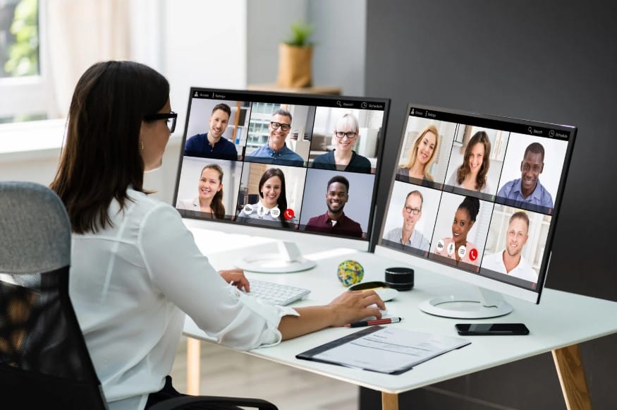 Traducción simultánea Webinar en Colombia - Itranslate - Traducciones oficiales