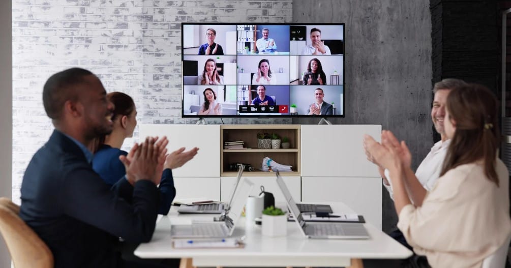 Traducción simultánea de videollamadas en Webinar y otras plataformas - Itranslate - Traducciones oficiales en Colombia