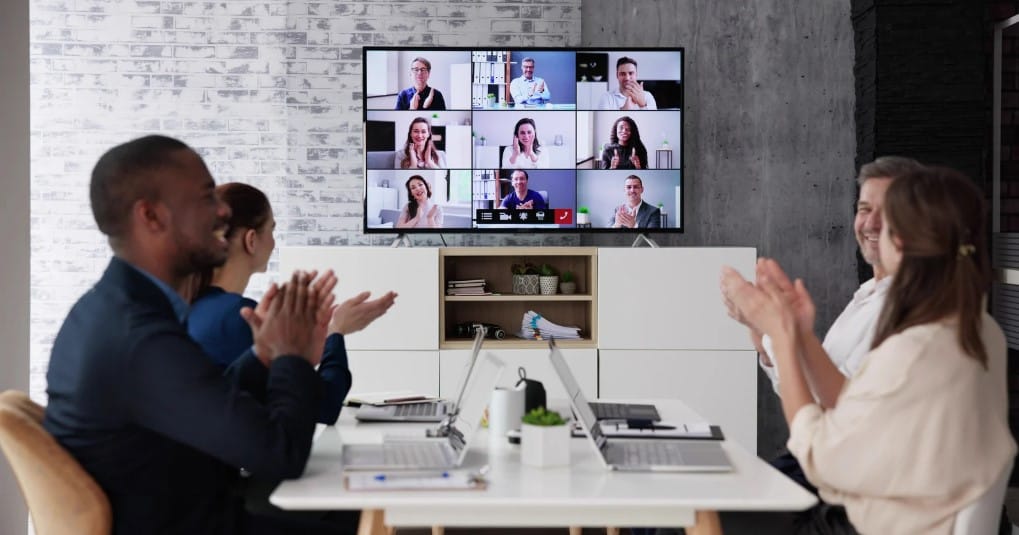 Traductor de reuniones- traducción para webinars- iTranslate