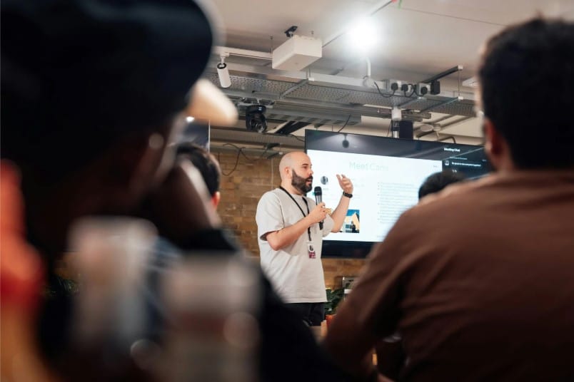 servicios de traducción para eventos híbridos- iTranslate